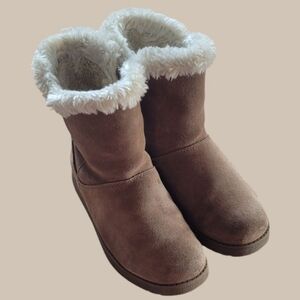 WOMEN'S UNIVERSAL THREAD SHEARLING STYLE BOOTS W/SUEDE & FAUX FUR LINING SZ. 7